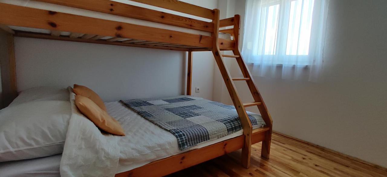 Apartment Dea Трогір Екстер'єр фото