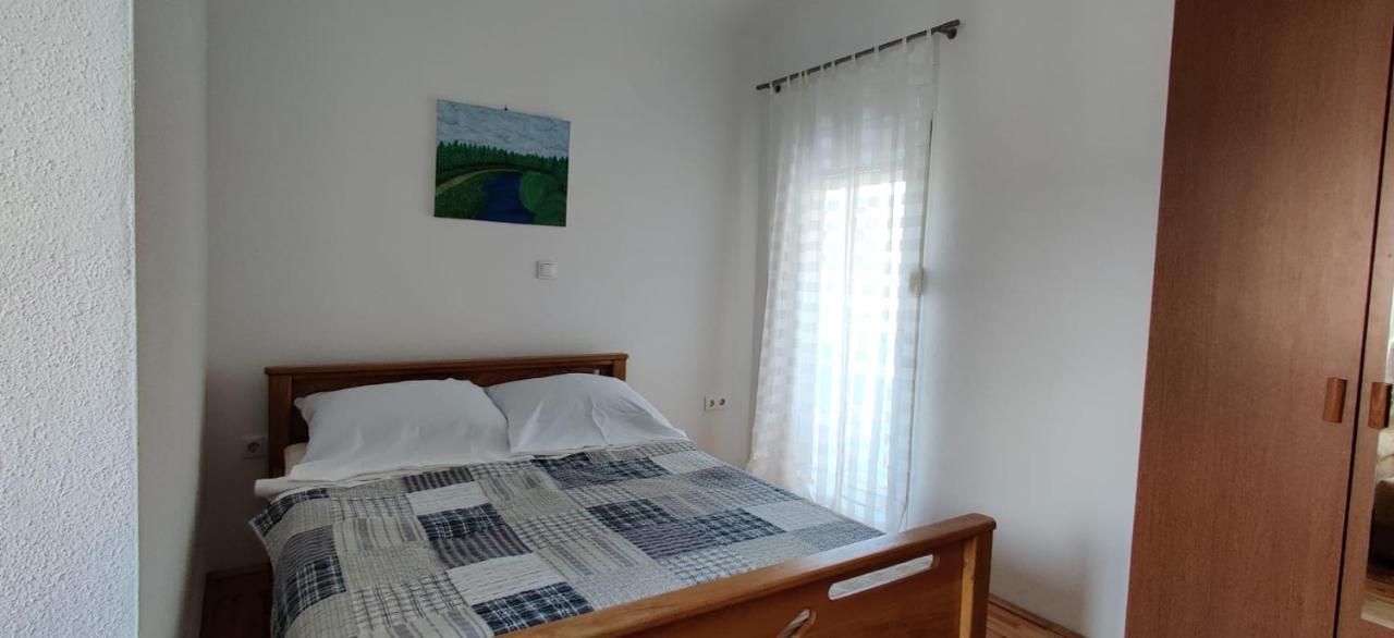 Apartment Dea Трогір Екстер'єр фото